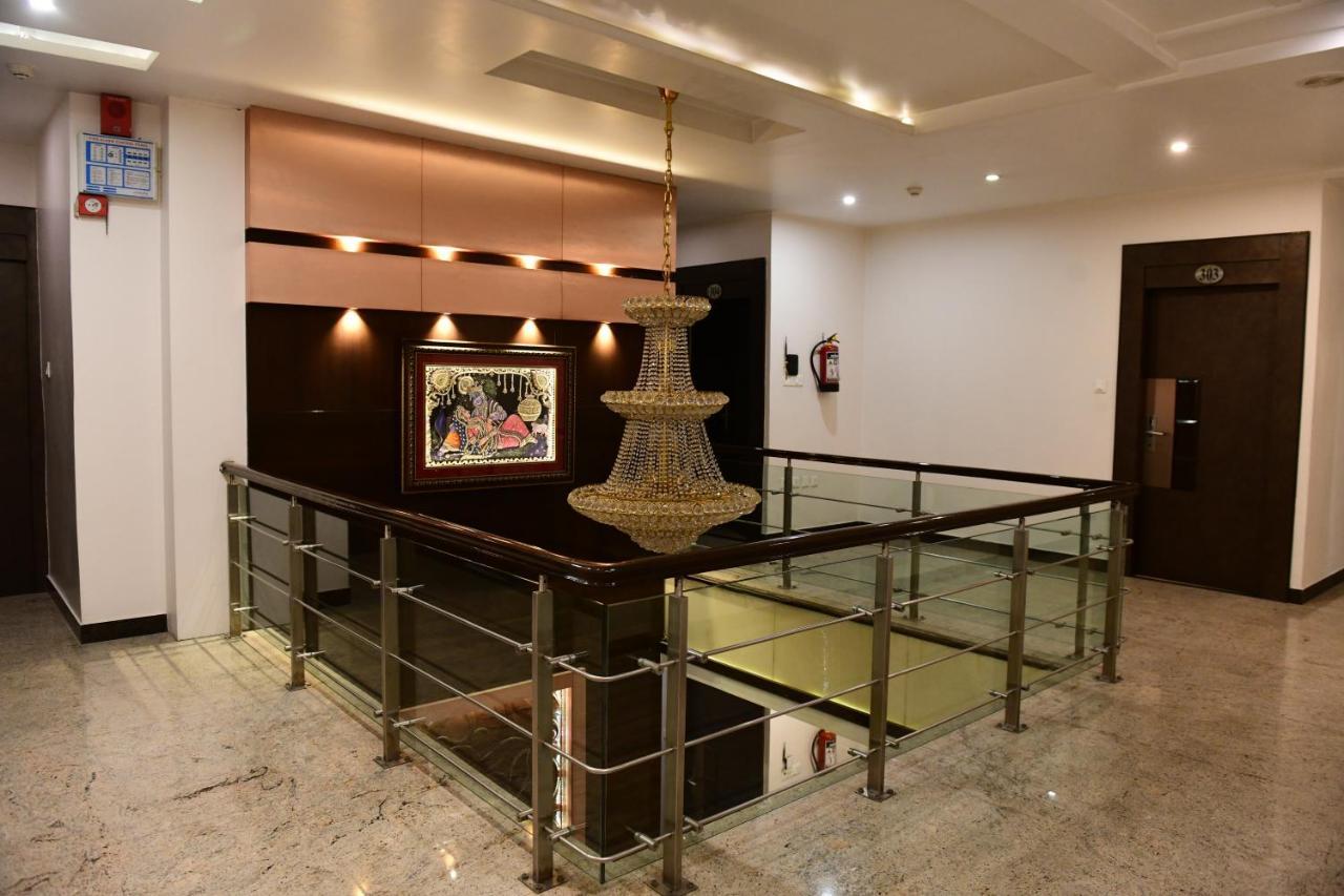 Hotel Ravisha Continental Allāhābād Junction Zewnętrze zdjęcie